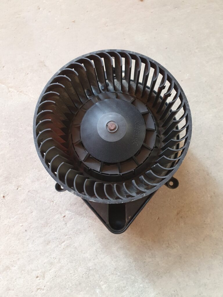Ventilátor kúrenia Audi A4 B7