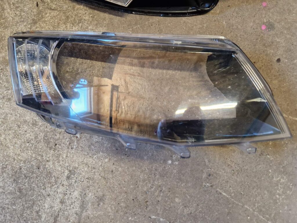 Pravé plexisklo Škoda Octavia 3 predfacelift