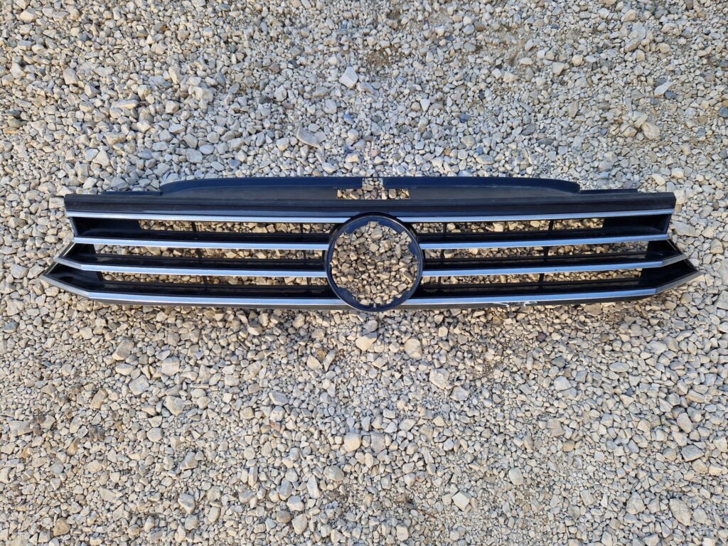 Maska VW Passat B8