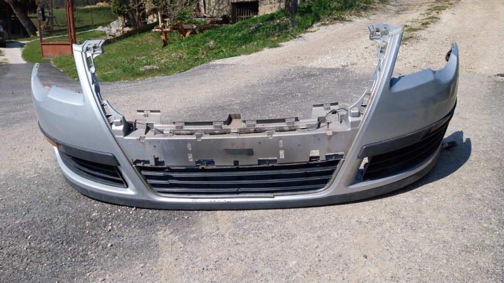 Predný nárazník VW Passat b6
